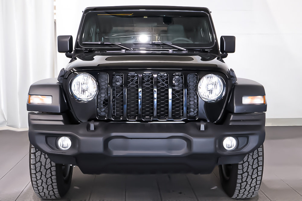 2024 Jeep Wrangler SPORT S +TOIT SOUPLE  + CLIMATISATION + 4X4 in Terrebonne, Quebec - 2 - w1024h768px