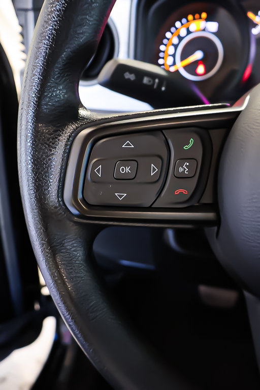 Jeep Wrangler 2 PORTES + SPORT + CLIMATISATION + APPLE CARPLAY 2024 à Terrebonne, Québec - 15 - w1024h768px