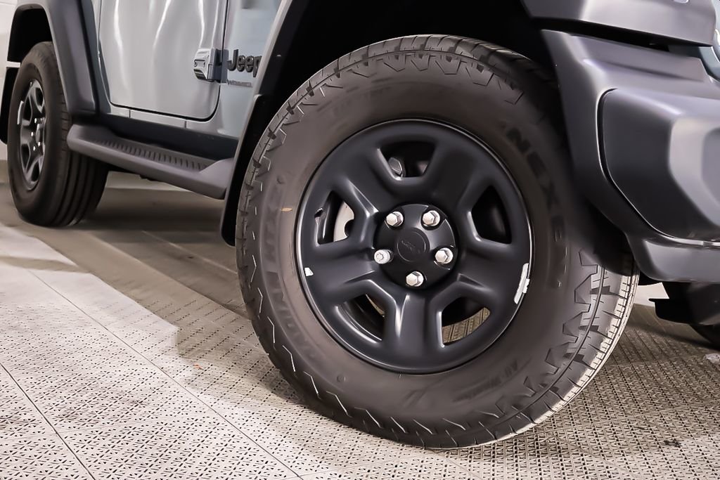 Jeep Wrangler 2 PORTES SPORT + 4X4 + TOIT RIGIDE 2024 à Terrebonne, Québec - 7 - w1024h768px