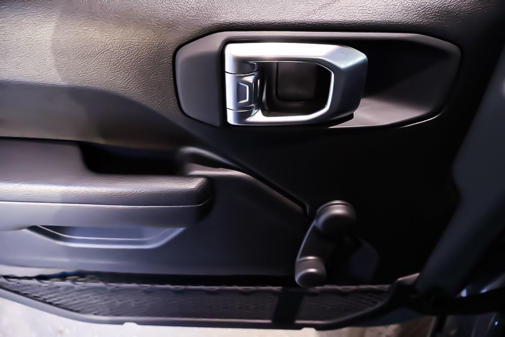 Jeep Wrangler 2 PORTES SPORT + 4X4 + TOIT RIGIDE 2024 à Terrebonne, Québec - 19 - w1024h768px