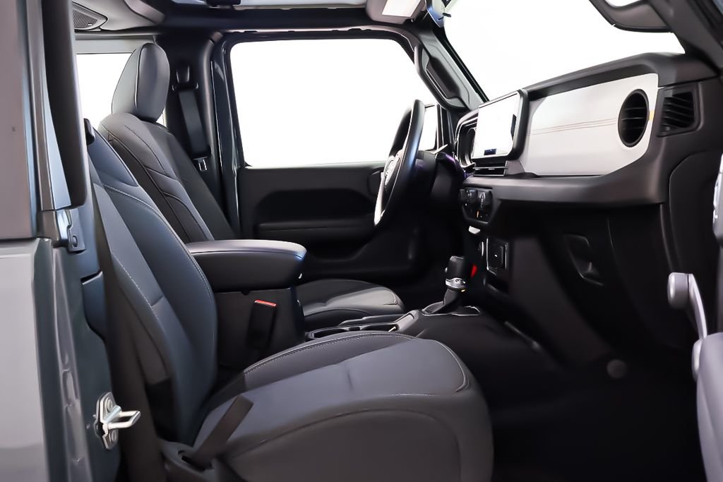 Jeep Wrangler 2 PORTES SPORT + 4X4 + TOIT RIGIDE 2024 à Terrebonne, Québec - 10 - w1024h768px