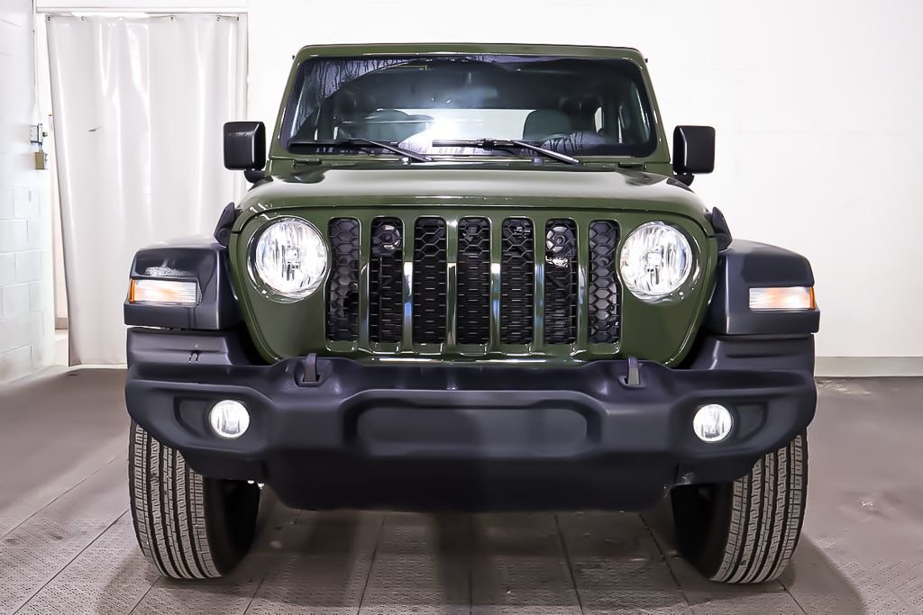 Jeep Wrangler 2 PORTES SPORT + 4X4 + TOIT SOUPLE 2024 à Terrebonne, Québec - 3 - w1024h768px