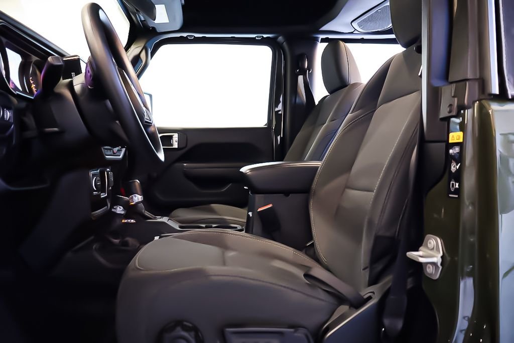 Jeep Wrangler 2 PORTES SPORT + 4X4 + TOIT SOUPLE 2024 à Terrebonne, Québec - 14 - w1024h768px