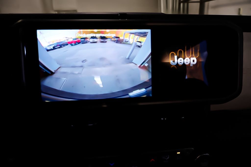 Jeep Wrangler 2 PORTES SPORT + 4X4 + TOIT SOUPLE 2024 à Terrebonne, Québec - 12 - w1024h768px