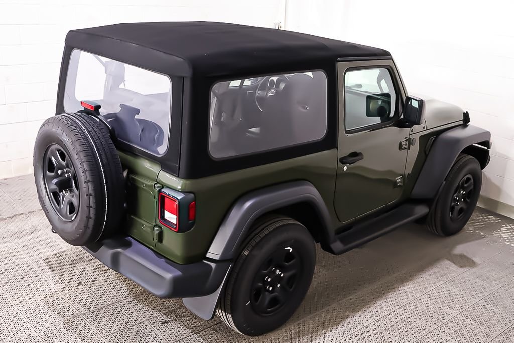 Jeep Wrangler 2 PORTES SPORT + 4X4 + TOIT SOUPLE 2024 à Terrebonne, Québec - 2 - w1024h768px
