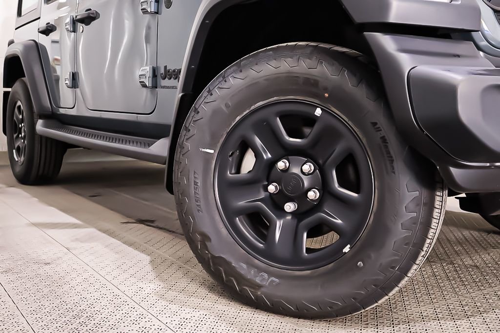 Jeep Wrangler 4 PORTES SPORT + 4X4 + TOIT RIGIDE 2024 à Terrebonne, Québec - 7 - w1024h768px