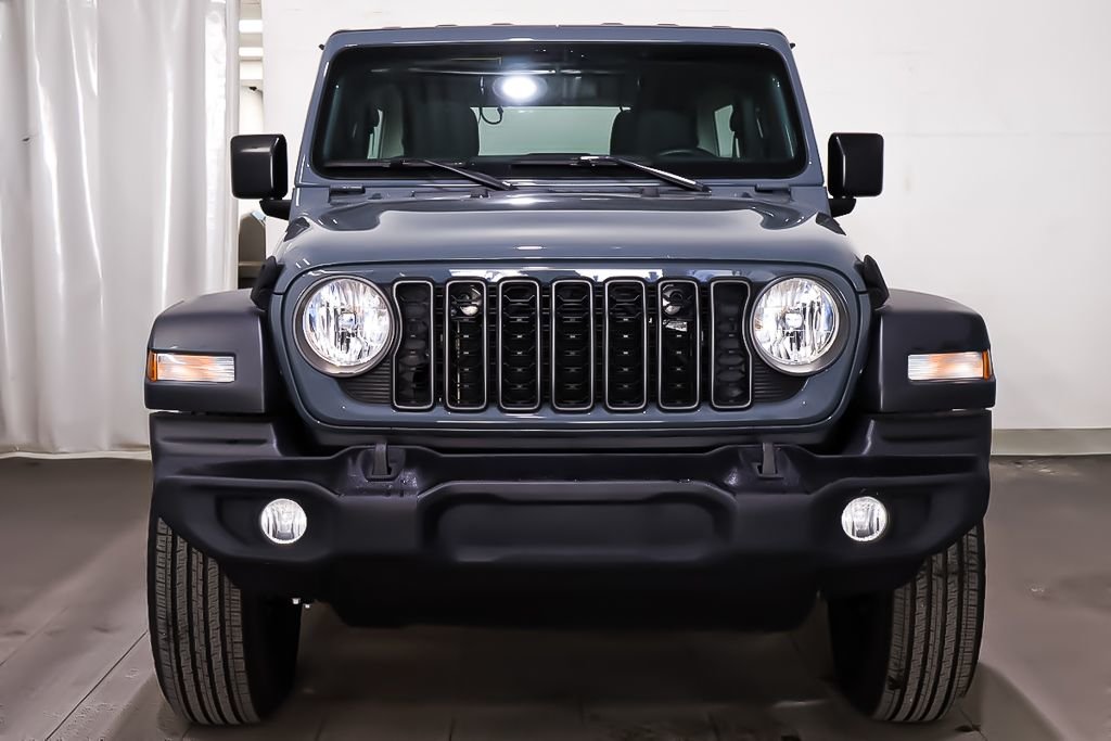 Jeep Wrangler 4 PORTES SPORT + 4X4 + TOIT RIGIDE 2024 à Terrebonne, Québec - 2 - w1024h768px