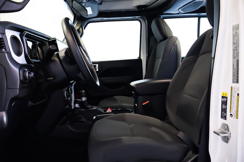 2024 Jeep Wrangler 4 PORTES SPORT + 4X4 + TOIT RIGIDE in Terrebonne, Quebec - 8 - w1024h768px