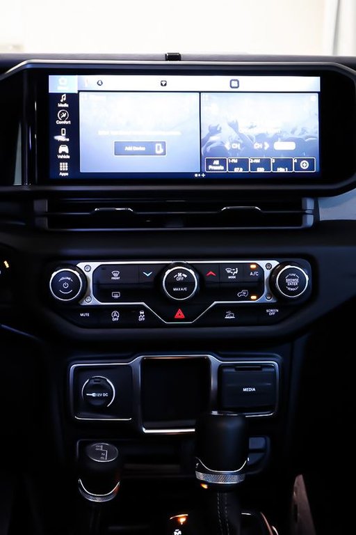 Jeep Wrangler 4 PORTES SPORT + 4X4 + TOIT RIGIDE 2024 à Terrebonne, Québec - 14 - w1024h768px