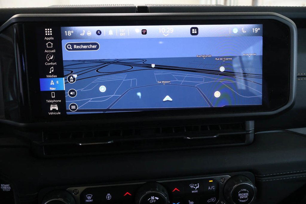 Jeep Wrangler 4XE SAHARA + PHEV + 4X4 + CUIR 2024 à Terrebonne, Québec - 22 - w1024h768px