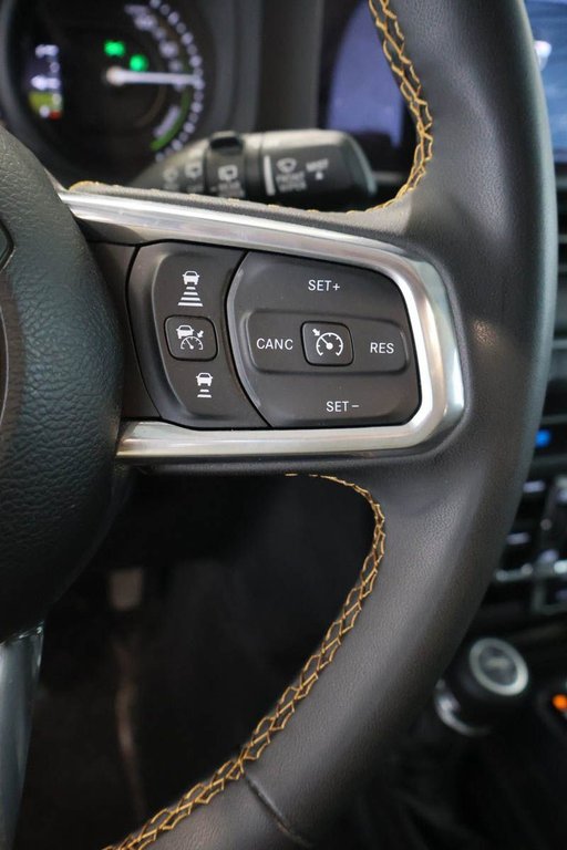 Jeep Wrangler 4XE SAHARA + PHEV + 4X4 + CUIR 2024 à Terrebonne, Québec - 17 - w1024h768px