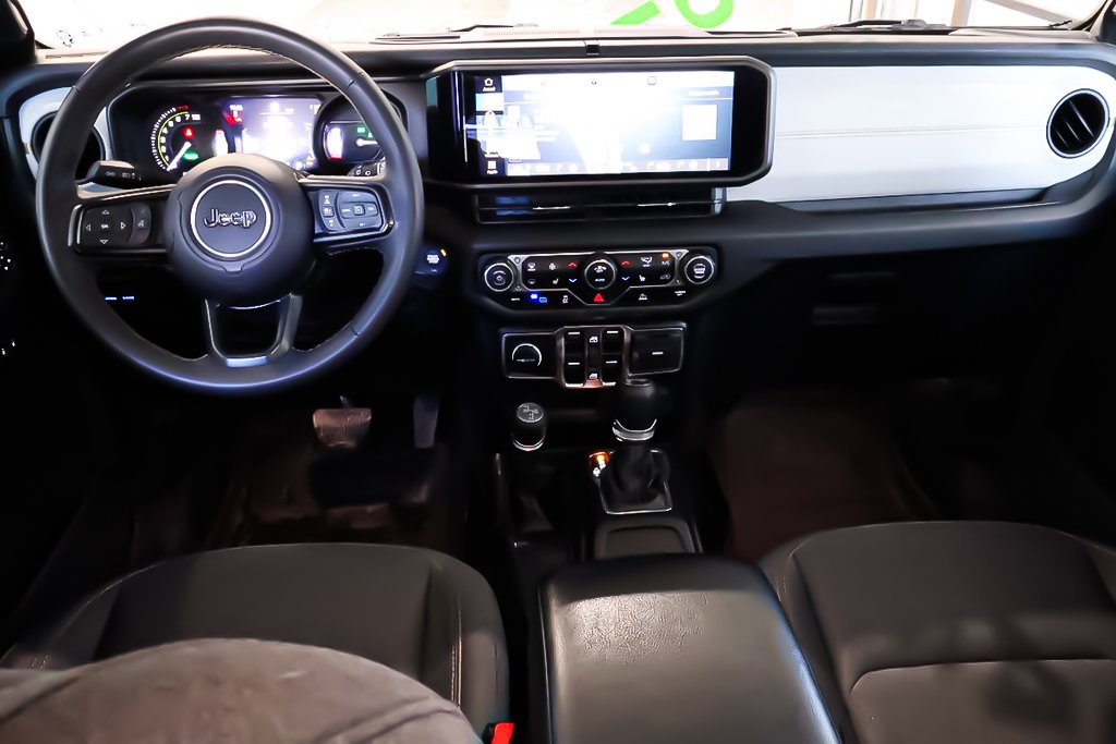 2024 Jeep Wrangler SPORT 4XE + PHEV + 4X4 + TOIT RIGIDE in Terrebonne, Quebec - 13 - w1024h768px