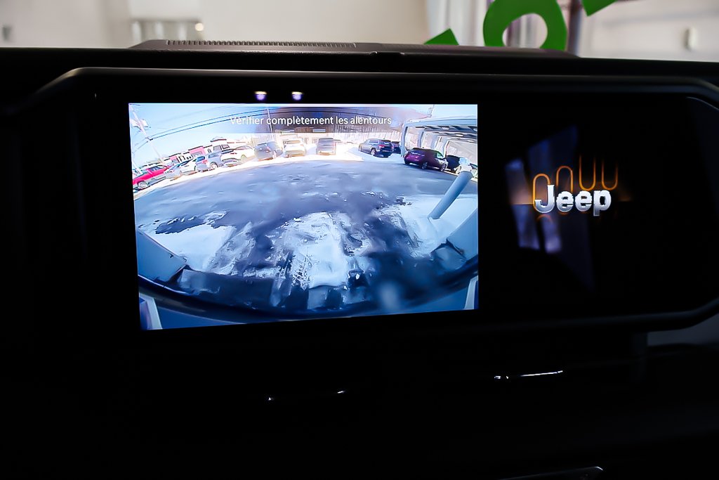 2024 Jeep Wrangler SPORT 4XE + PHEV + 4X4 + TOIT RIGIDE in Terrebonne, Quebec - 21 - w1024h768px