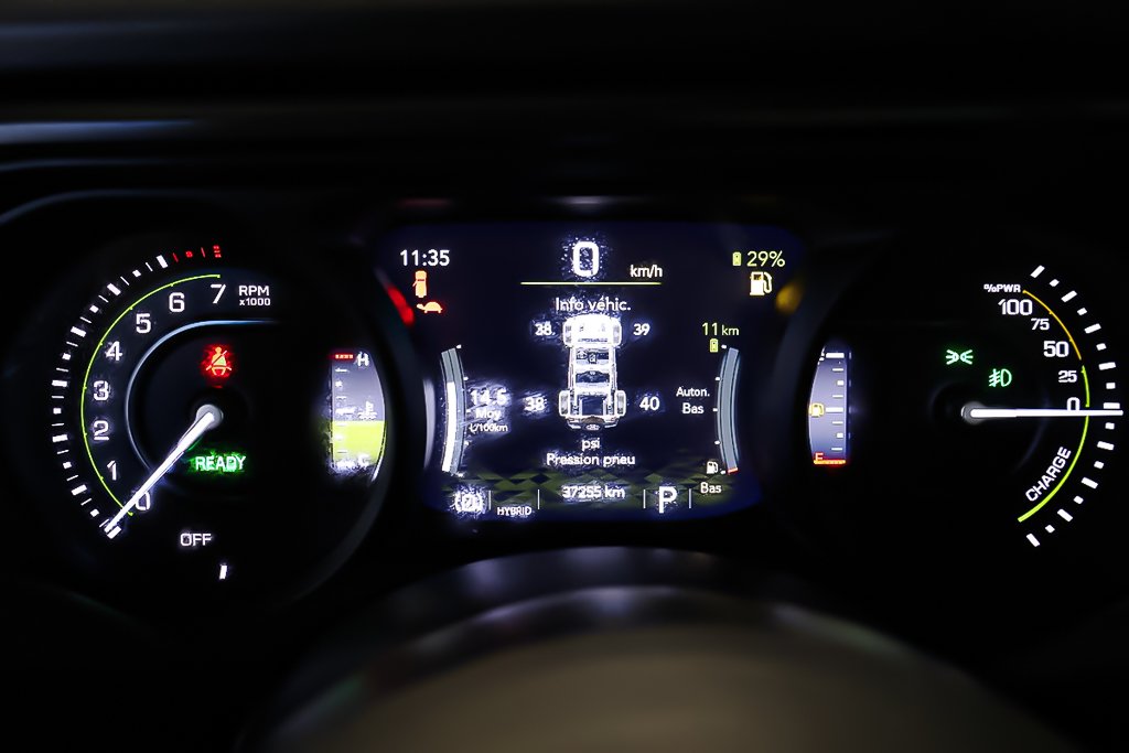 2024 Jeep Wrangler SPORT 4XE + PHEV + 4X4 + TOIT RIGIDE in Terrebonne, Quebec - 18 - w1024h768px