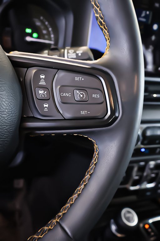 2024 Jeep Wrangler SPORT 4XE + PHEV + 4X4 + TOIT RIGIDE in Terrebonne, Quebec - 17 - w1024h768px