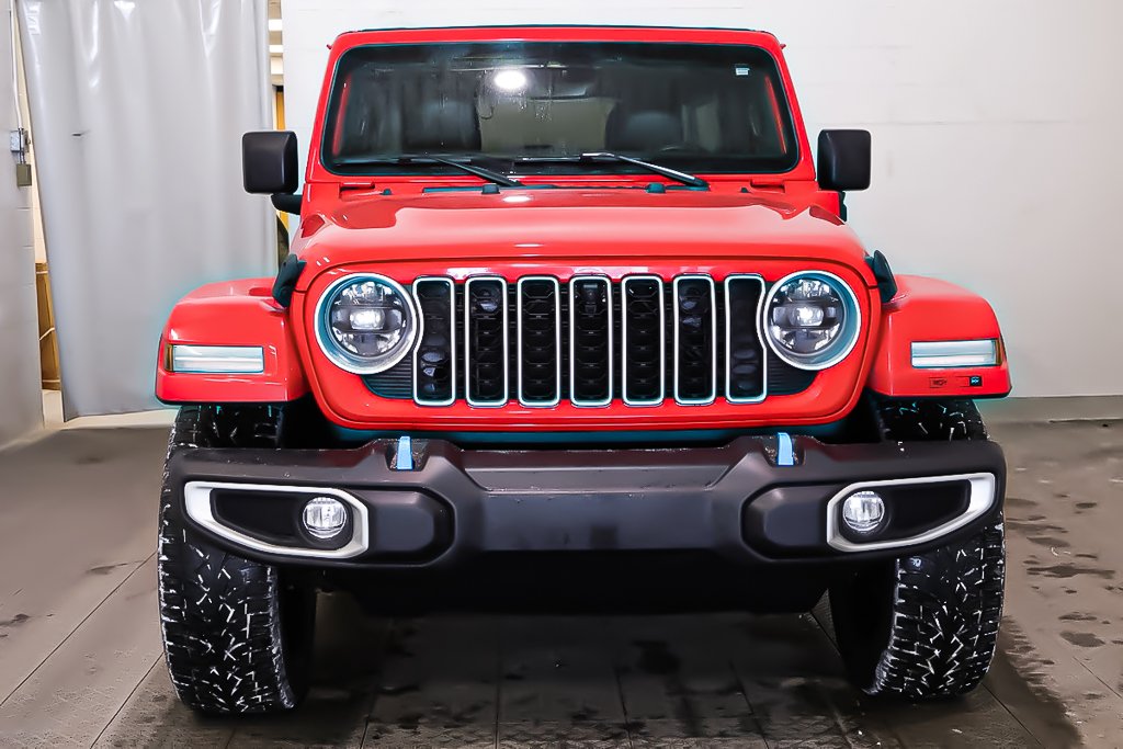 2024 Jeep Wrangler SAHARA 4XE + PHEV + TOIT SKY ONE-TOUCH in Terrebonne, Quebec - 2 - w1024h768px