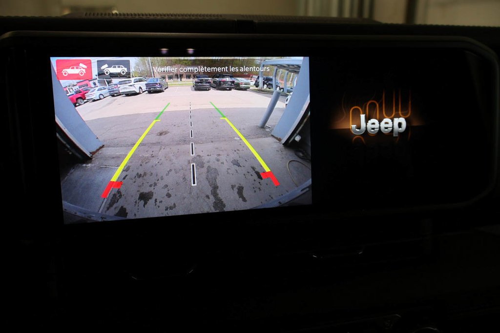 2024 Jeep Wrangler 4 PORTES SAHARA 4XE + PHEV + 4X4 + TOIT RIGIDE in Terrebonne, Quebec - 21 - w1024h768px