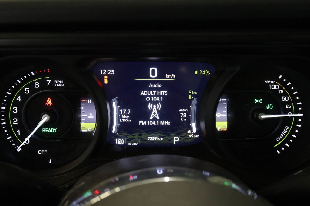 2024 Jeep Wrangler 4 PORTES SAHARA 4XE + PHEV + 4X4 + TOIT RIGIDE in Terrebonne, Quebec - 18 - w1024h768px