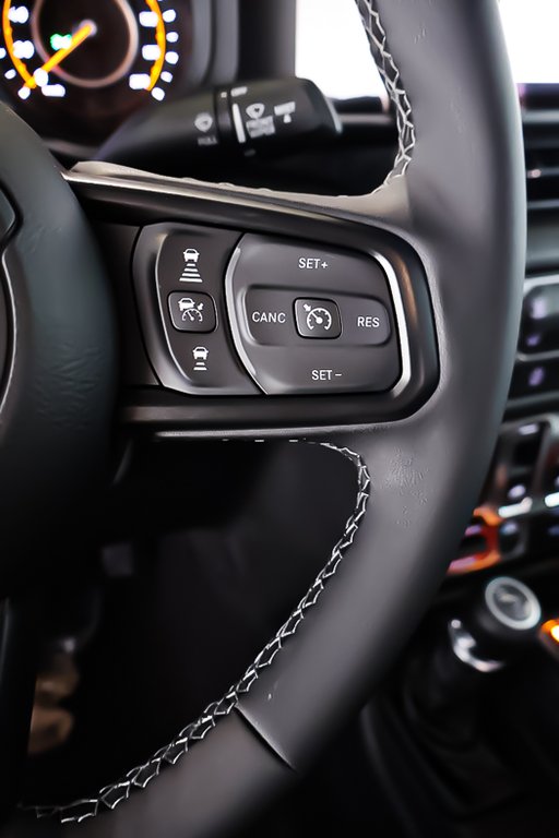 Jeep Wrangler WILLYS 2026 à Terrebonne, Québec - 13 - w1024h768px