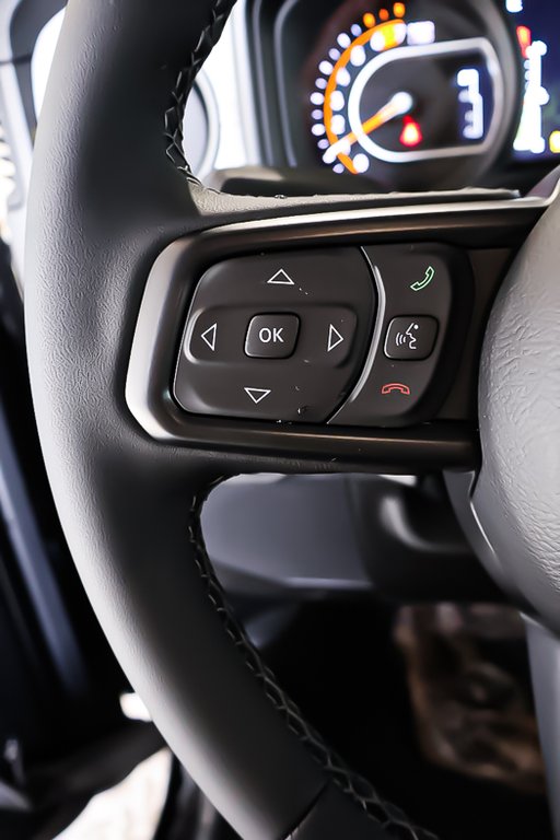 Jeep Wrangler WILLYS 2026 à Terrebonne, Québec - 12 - w1024h768px