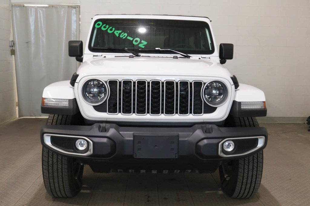 Jeep Wrangler 4 PORTES SAHARA + 4X4 + TOIT RIGIDE 2026 à Terrebonne, Québec - 2 - w1024h768px