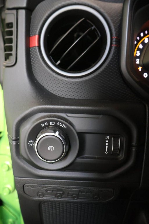 2026 Jeep Wrangler RUBICON + 4X4 + TOIT RIGIDE in Terrebonne, Quebec - 25 - w1024h768px