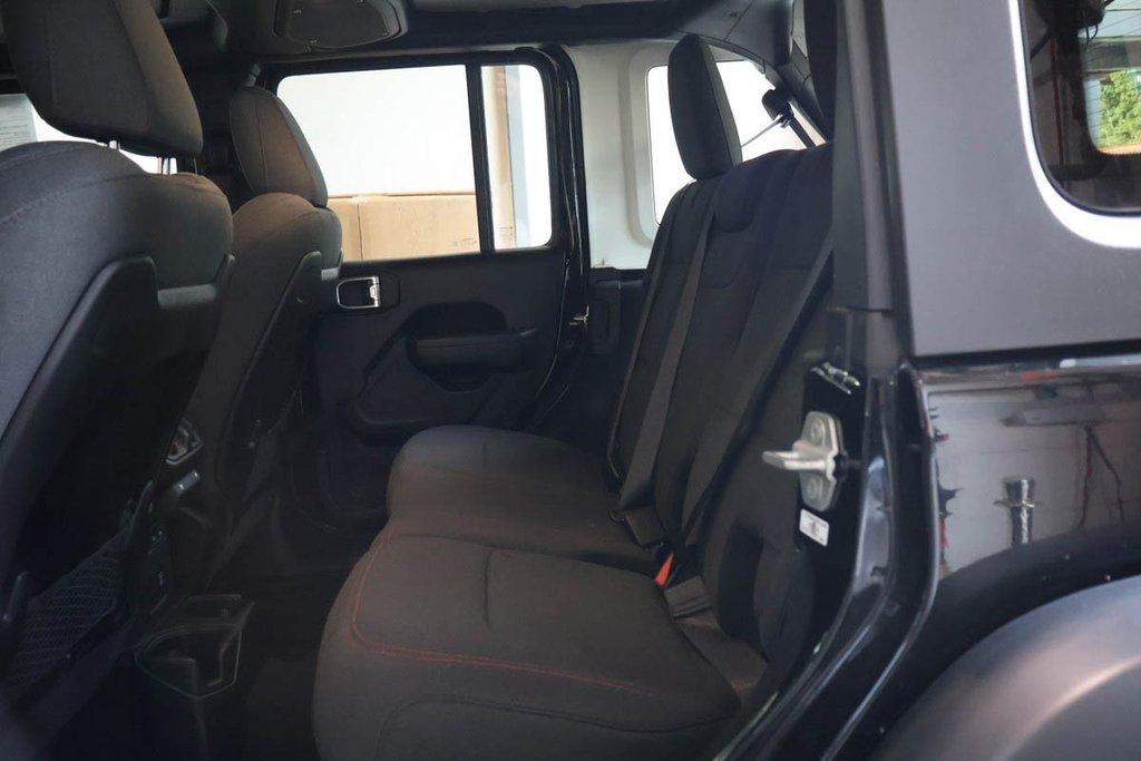 2026 Jeep Wrangler RUBICON + 4X4 + TOIT RIGIDE in Terrebonne, Quebec - 27 - w1024h768px