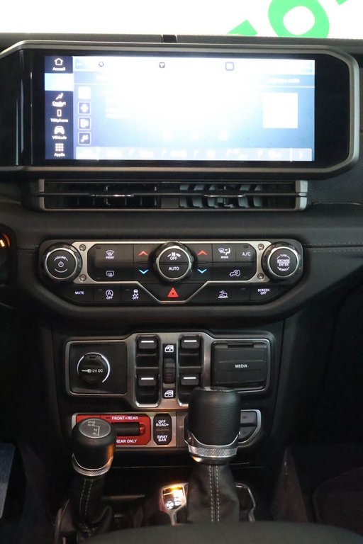 2026 Jeep Wrangler RUBICON + 4X4 + TOIT RIGIDE in Terrebonne, Quebec - 19 - w1024h768px