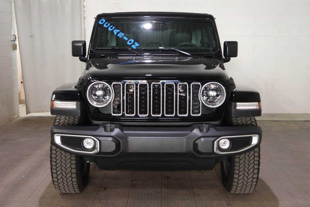 2026 Jeep Wrangler UNLIMITED SAHARA + 4X4 + SKY ONE-TOUCH in Terrebonne, Quebec - 2 - w1024h768px