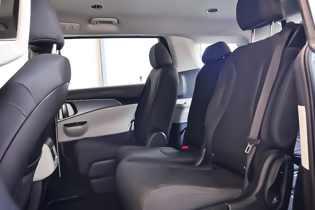Kia Carnival LX + 8 PASSAGERS + BLUETOOTH 2024 à Terrebonne, Québec - 27 - w1024h768px