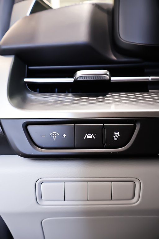 Kia Carnival LX + 8 PASSAGERS + BLUETOOTH 2024 à Terrebonne, Québec - 25 - w1024h768px