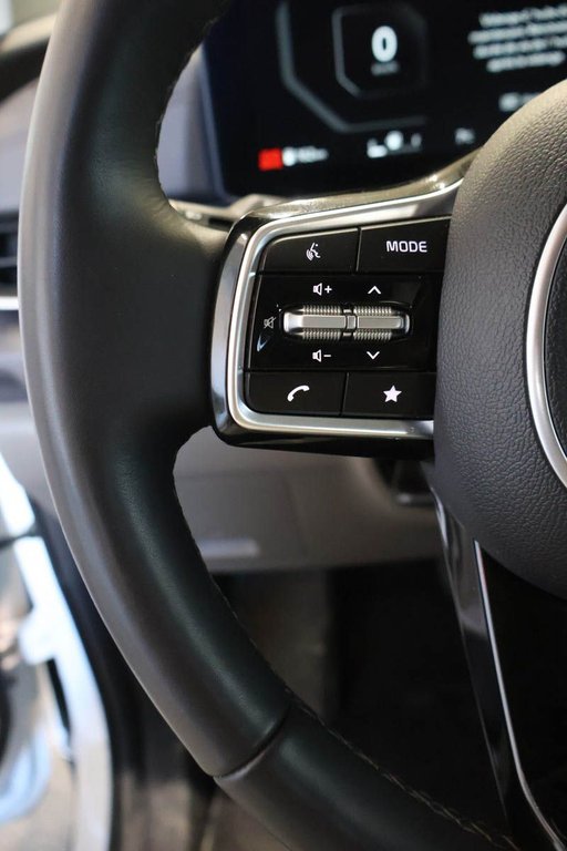 2025 Kia CARNIVAL EX + 8 PASSAGERS + CUIR + CARPLAY + NAVIGATION GPS in Terrebonne, Quebec - 14 - w1024h768px