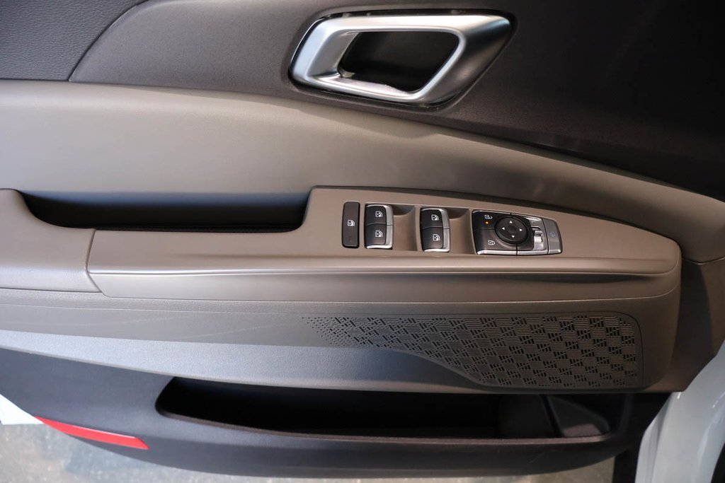 2025 Kia CARNIVAL EX + 8 PASSAGERS + CUIR + CARPLAY + NAVIGATION GPS in Terrebonne, Quebec - 23 - w1024h768px