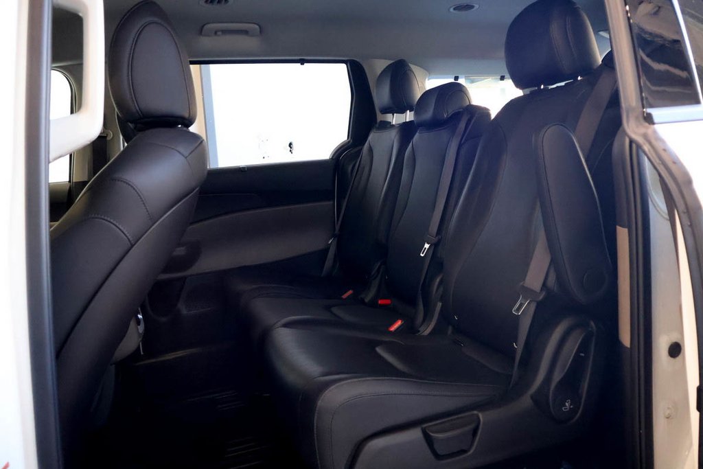 2025 Kia CARNIVAL EX + 8 PASSAGERS + CUIR + CARPLAY + NAVIGATION GPS in Terrebonne, Quebec - 24 - w1024h768px