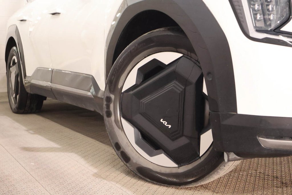 Kia EV9 LAND W/PREMIUM PACK + 100% ELECTRIQUE + AWD 2025 à Terrebonne, Québec - 11 - w1024h768px