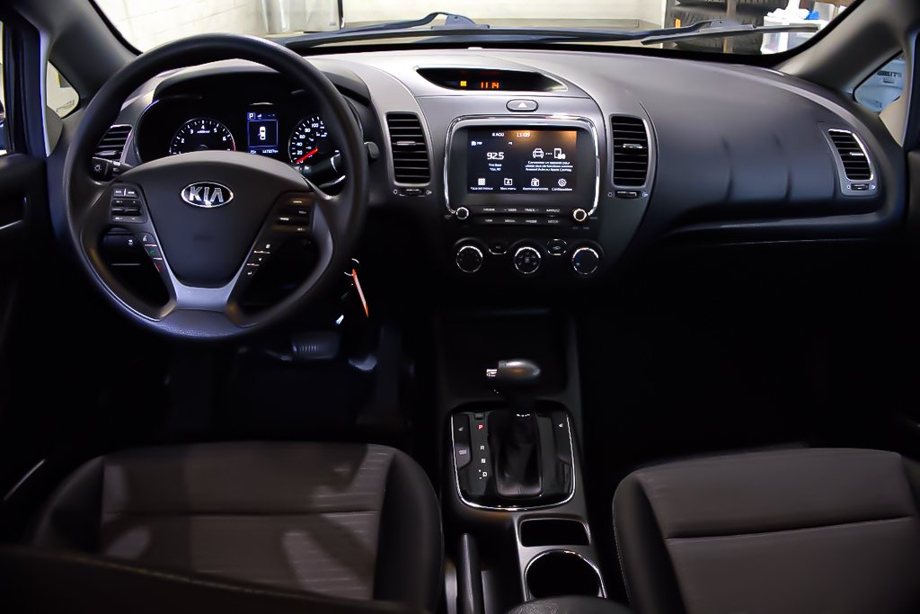 Kia Forte LX PLUS + AUTOMATIQUE + BLUETOOTH 2018 à Terrebonne, Québec - 15 - w1024h768px