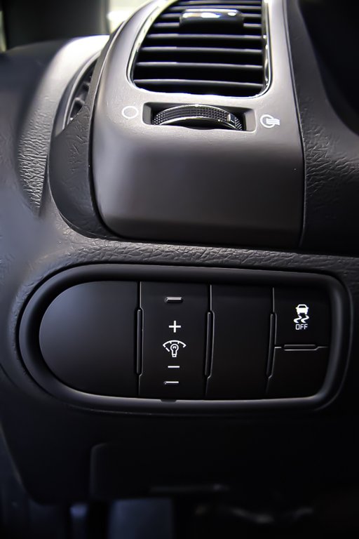 Kia Forte LX PLUS + AUTOMATIQUE + BLUETOOTH 2018 à Terrebonne, Québec - 24 - w1024h768px