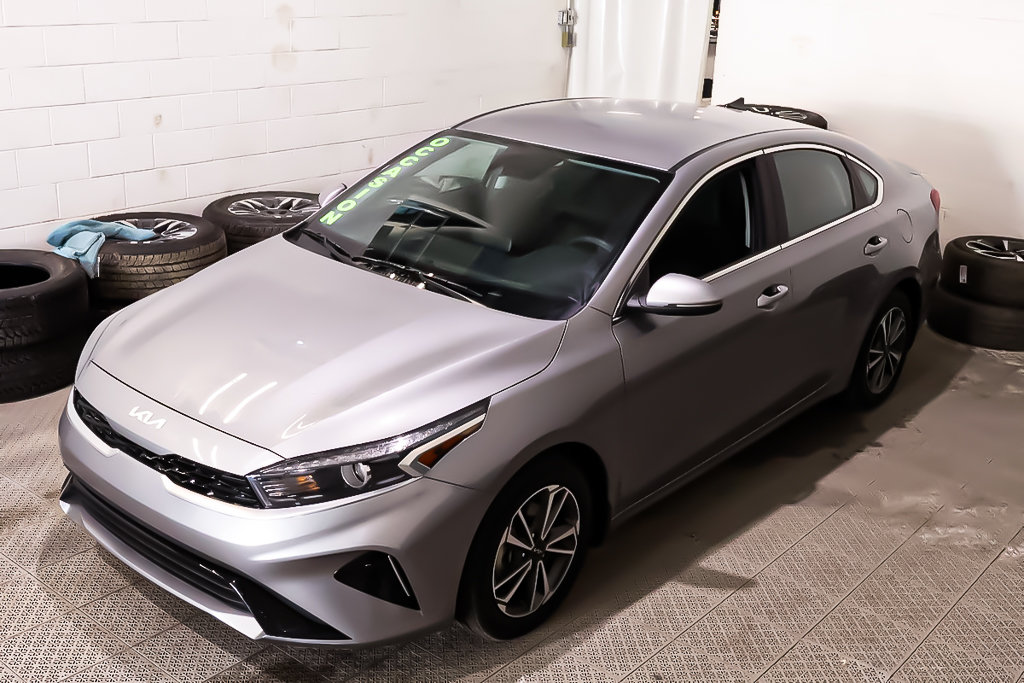 Kia Forte EX + AUTOMATIQUE + GROUPE ELECTRIQUE+ A/C 2023 à Terrebonne, Québec - 3 - w1024h768px