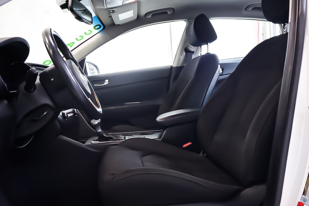 2016 Kia OPTIMA LX + GROUPE ELECTRIQUE + BLUETOOTH in Terrebonne, Quebec - 10 - w1024h768px