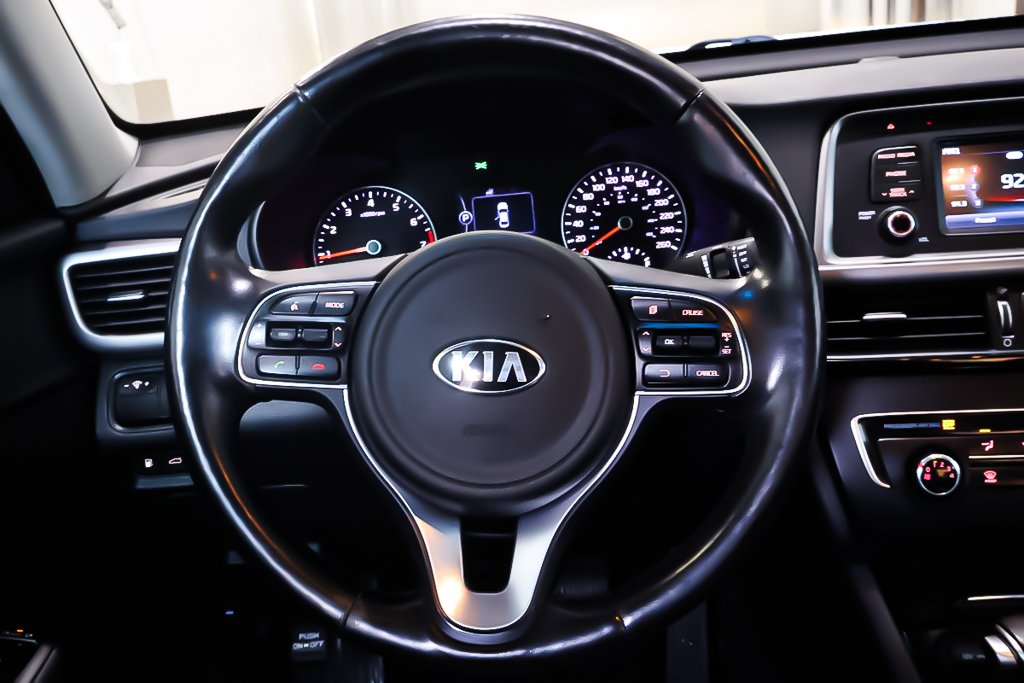 2016 Kia OPTIMA LX + GROUPE ELECTRIQUE + BLUETOOTH in Terrebonne, Quebec - 14 - w1024h768px