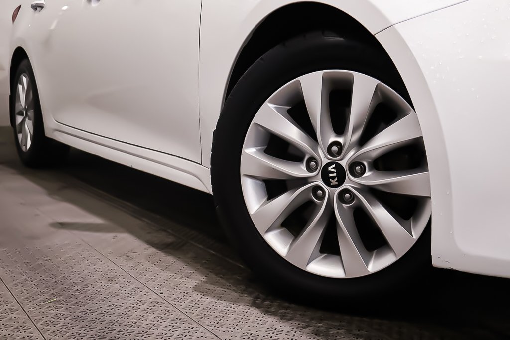 2016 Kia OPTIMA LX + GROUPE ELECTRIQUE + BLUETOOTH in Terrebonne, Quebec - 9 - w1024h768px