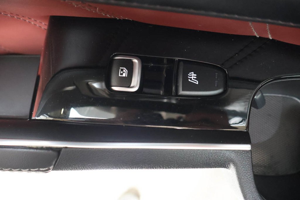2021 Kia Sorento SX + AWD + TOIT OUVRANT PANO in Terrebonne, Quebec - 33 - w1024h768px