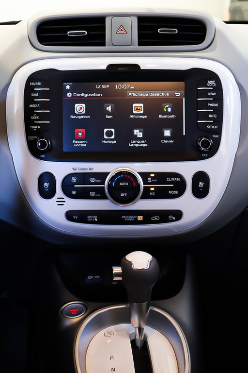 2018 Kia SOUL EV EV LUXURY + BAS KILO + CUIR + NAVIGATION GPS in Terrebonne, Quebec - 15 - w1024h768px