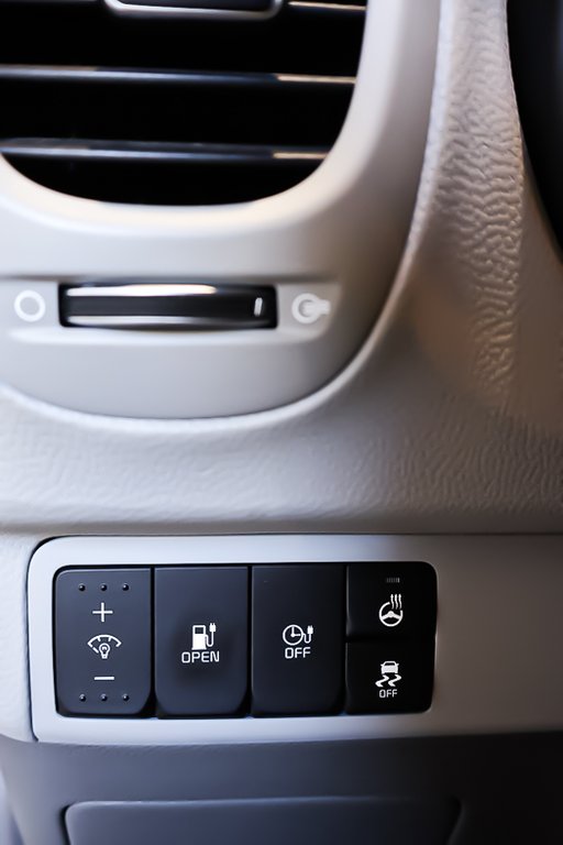 2018 Kia SOUL EV EV LUXURY + BAS KILO + CUIR + NAVIGATION GPS in Terrebonne, Quebec - 19 - w1024h768px