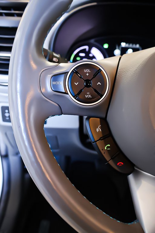 2018 Kia SOUL EV EV LUXURY + BAS KILO + CUIR + NAVIGATION GPS in Terrebonne, Quebec - 12 - w1024h768px