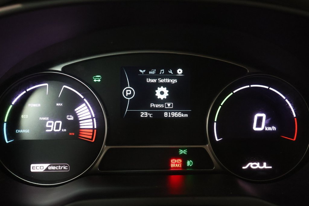 2018 Kia Soul EV LUXURY + CUIR + SIEGES CHAUFFANTS in Terrebonne, Quebec - 14 - w1024h768px