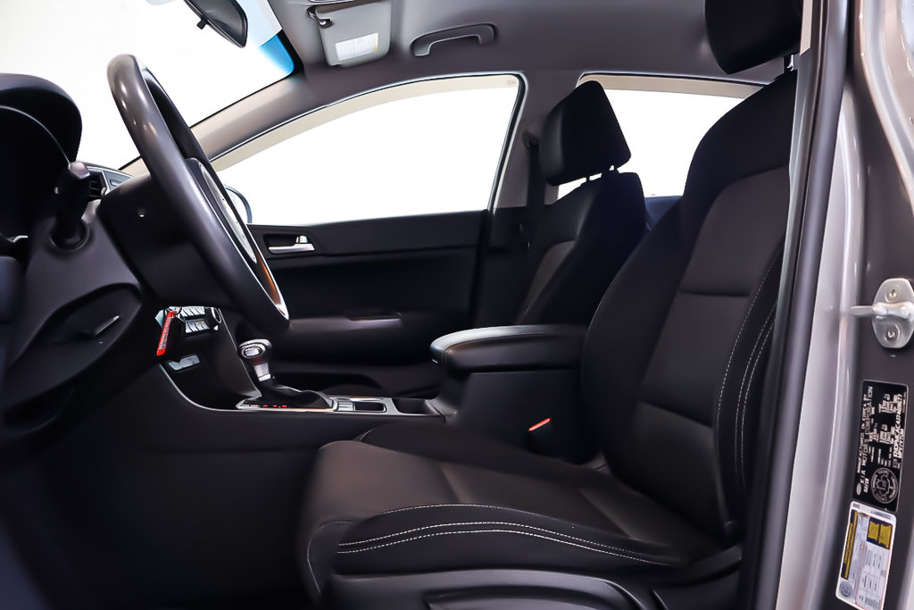 2018 Kia Sportage LX + AWD + ATTACHE-REMORQUE in Terrebonne, Quebec - 10 - w1024h768px