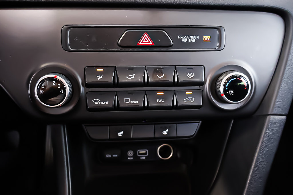 2018 Kia Sportage LX + AWD + ATTACHE-REMORQUE in Terrebonne, Quebec - 22 - w1024h768px