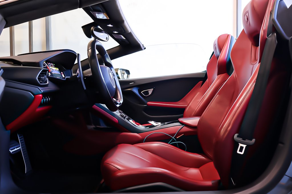 2017 Lamborghini Huracàn SPYDER AWD LP-610 in Terrebonne, Quebec - 10 - w1024h768px