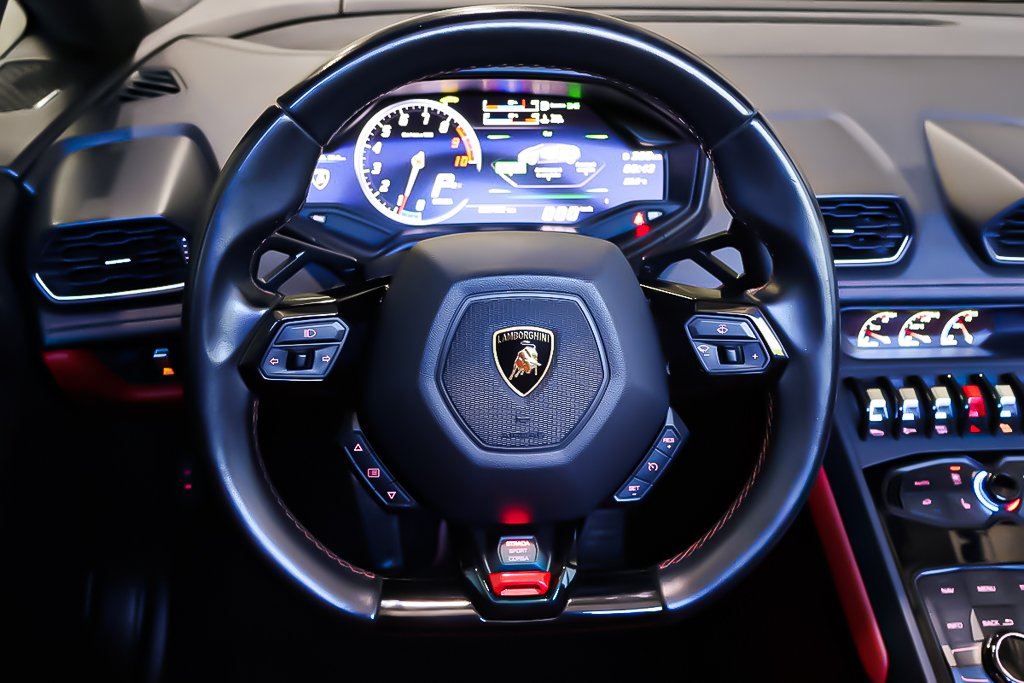 2017 Lamborghini Huracàn SPYDER AWD LP-610 in Terrebonne, Quebec - 13 - w1024h768px